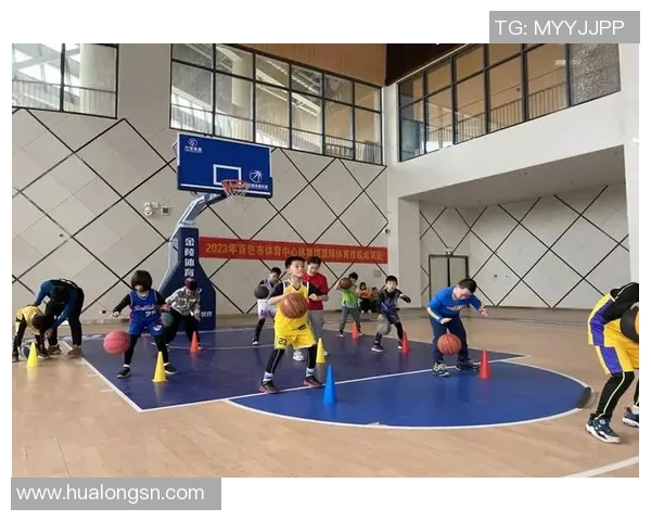 体育培训学校全新直播课程上线助力青少年运动成长与技能提升